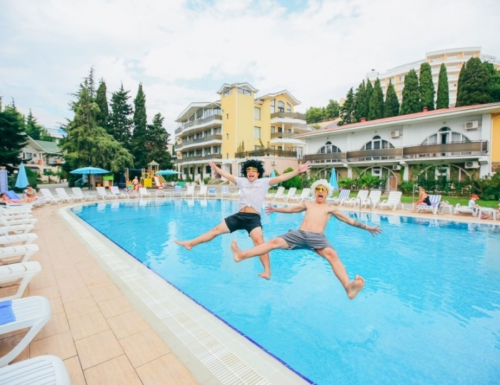 Бассейн - Курорт-отель «Демерджи»